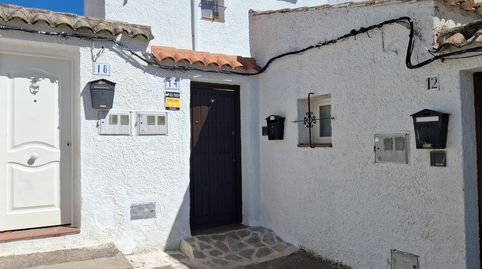 Foto 3 de Casa adosada en venta en Callejón Jazmín, Escalonilla, Toledo