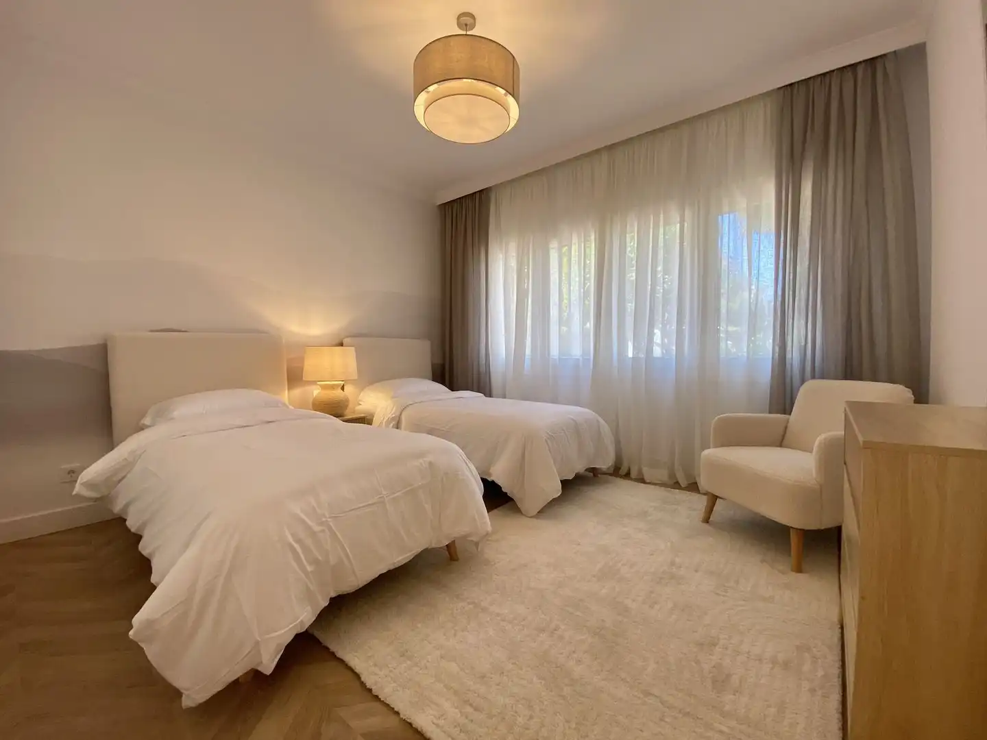 Bedroom of Flat for sale in Estepona  with Air Conditioner, Terrace and Storage room