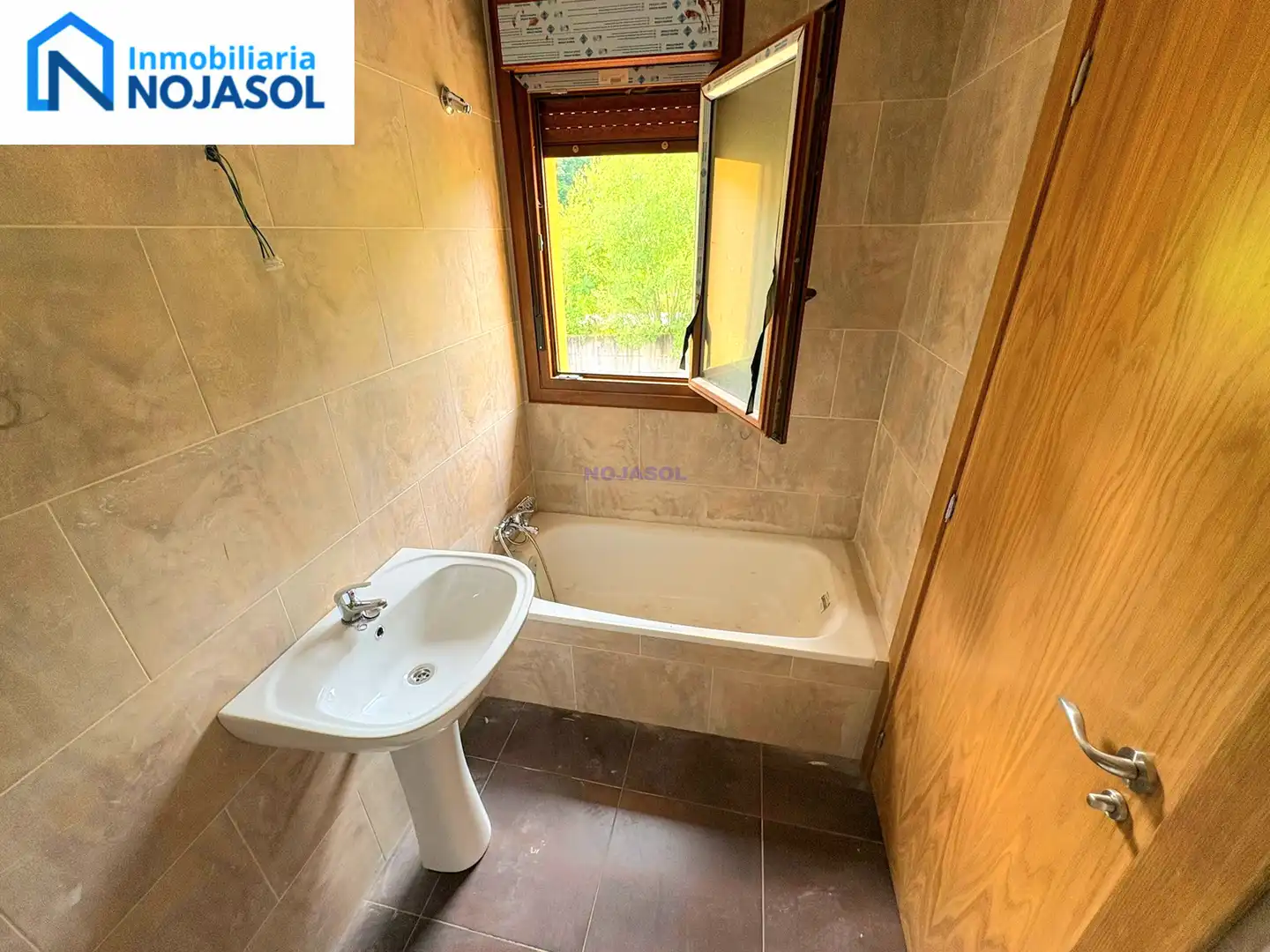 Casa adosada en venta en CA-261, 28, Ruesga