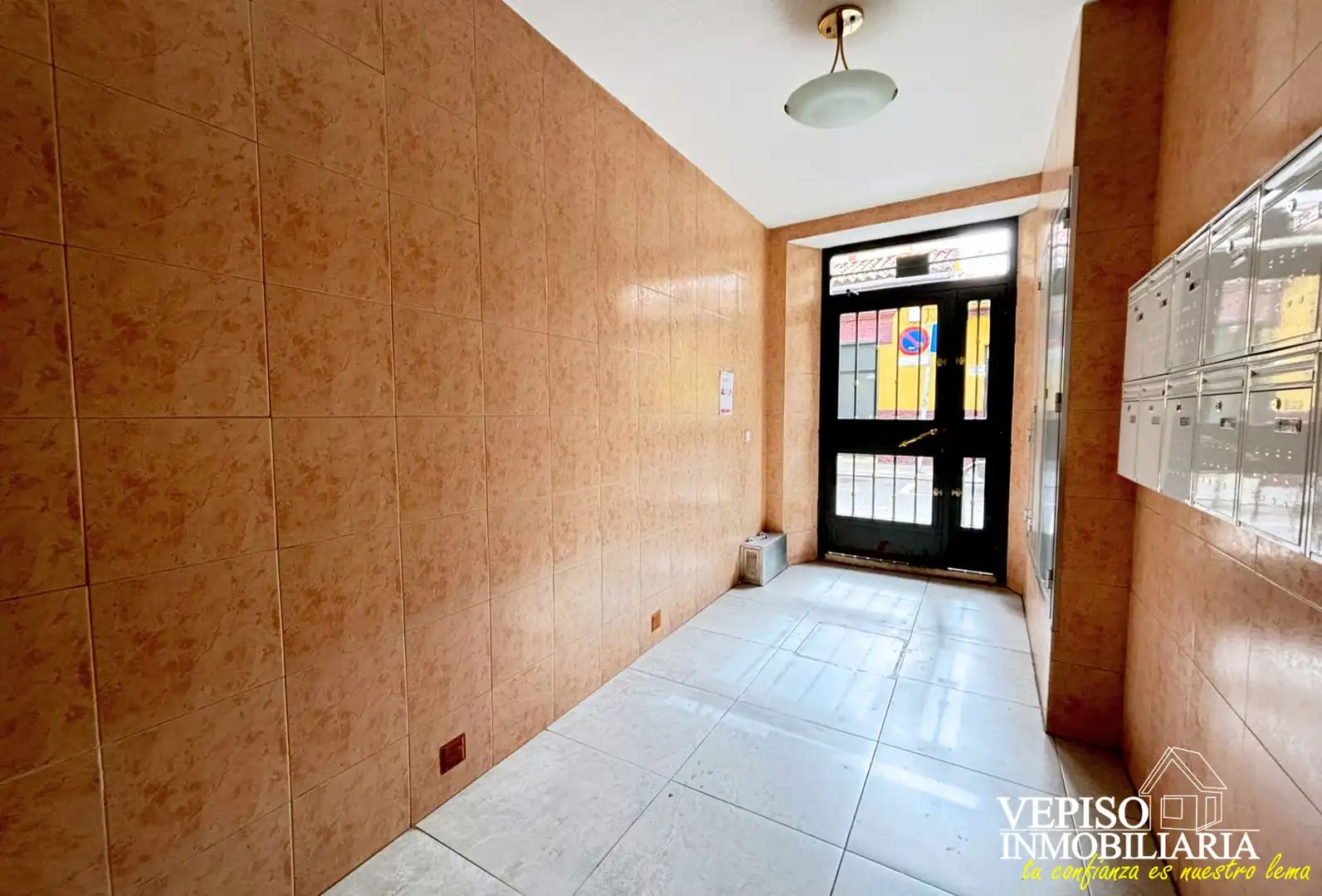 Piso en venta en Madrid con Balcón y Alarma