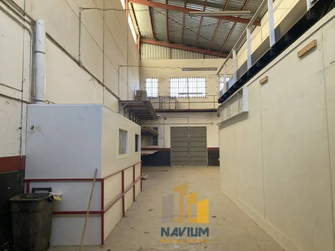 Nave industrial en alquiler en Urbanización Este - Montepríncipe, imagen 2