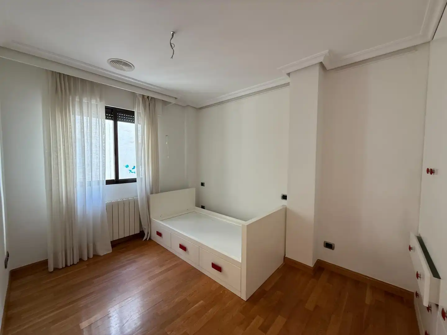 Dormitori de Pis de lloguer en Murcia amb Aire condicionat, Calefacció i Parquet