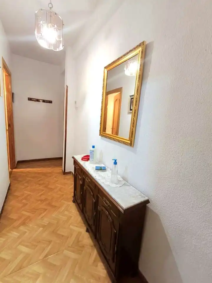 Piso en venta en Madrid con Calefacción, Parquet y Terraza