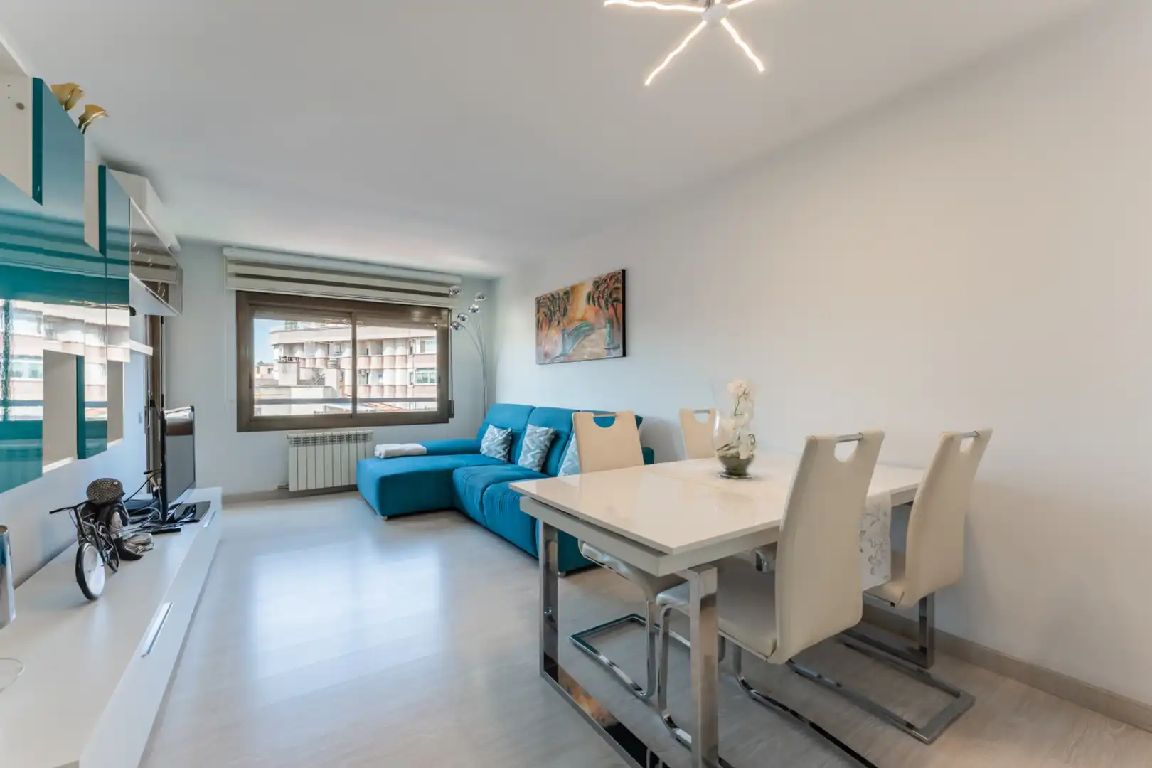 Living room of Flat for sale in Mollet del Vallès  with Air Conditioner and Balcony