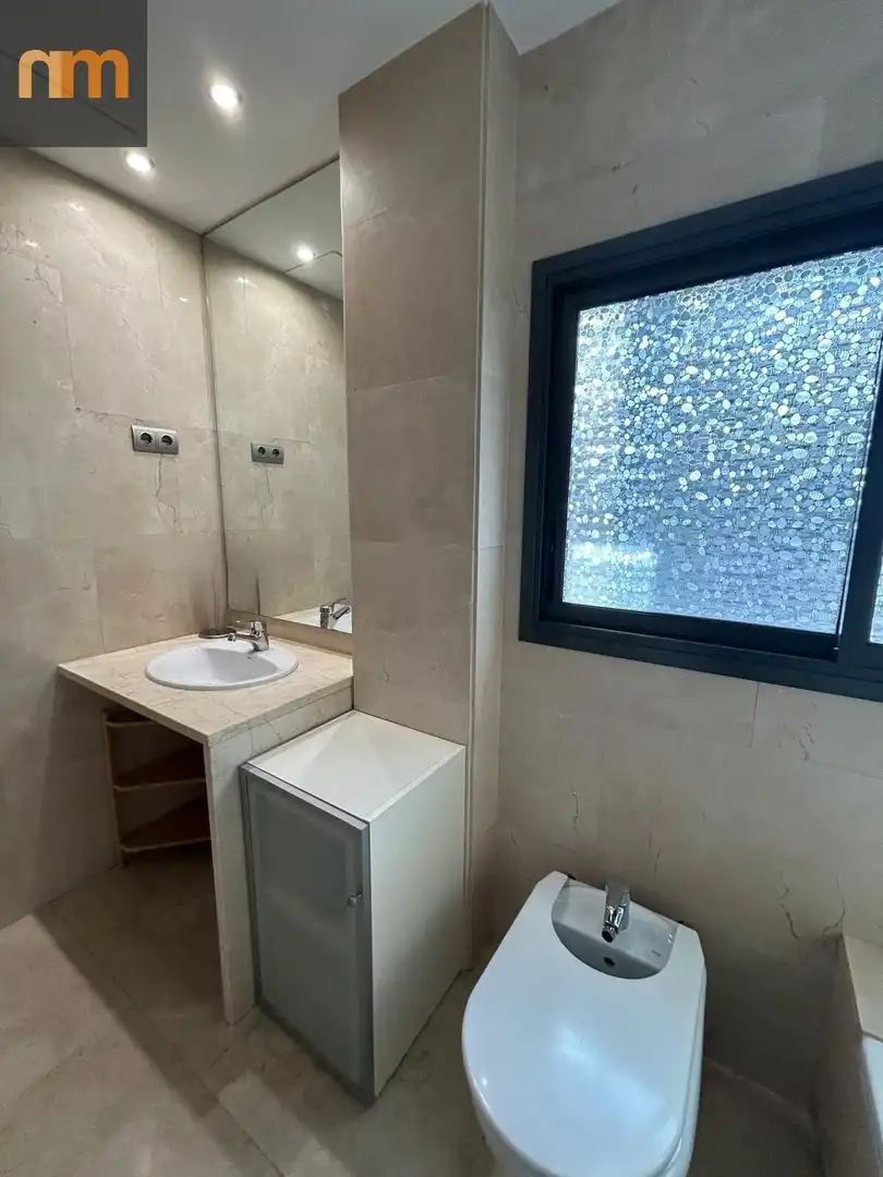Baño de Ático en venta en Madrid con Aire acondicionado, Calefacción y Terraza
