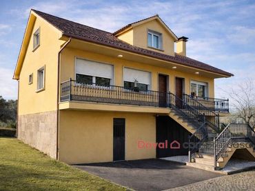 Casa amb jardí en venda a O Porriño