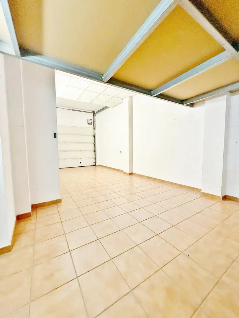 Casa adosada en venta en Almería con Terraza, Trastero y Balcón