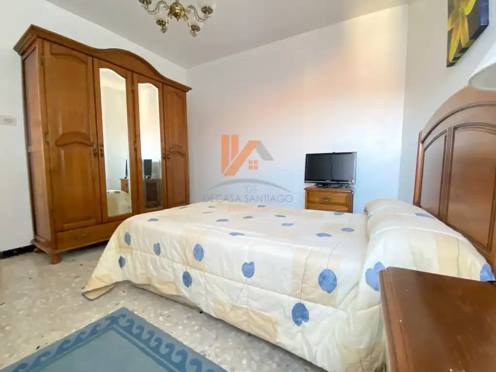 Habitación de Casa adosada en venta en Ribeira con Jardín privado, Horno y Microondas