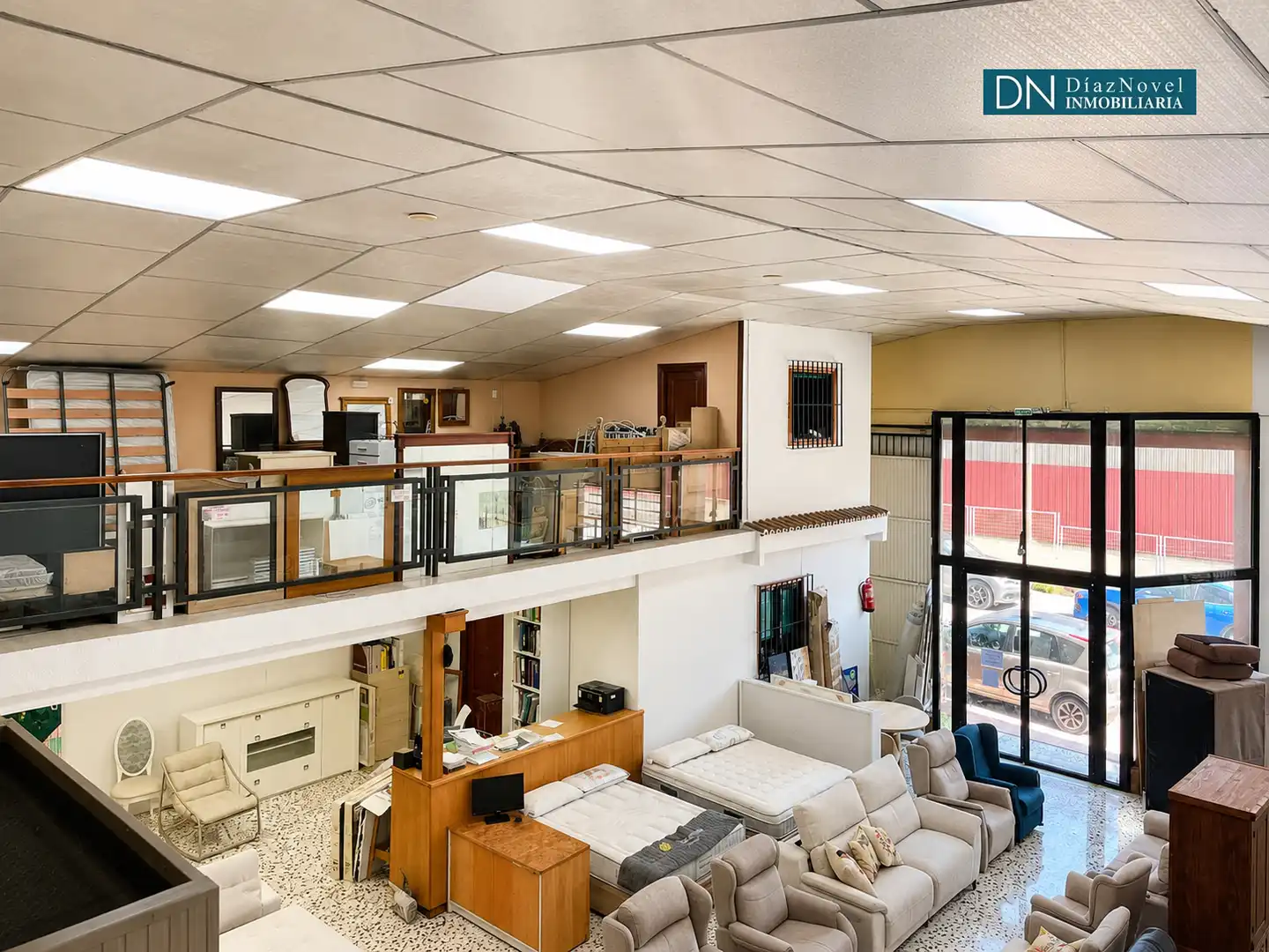 Nave industrial de alquiler en Málaga con Alarma