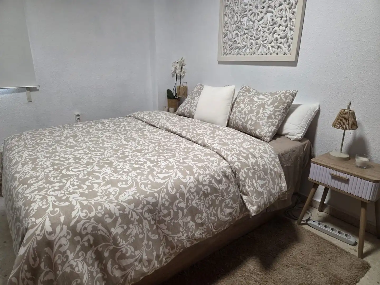 Schlafzimmer von Wohnung zum Verkauf in Castilleja de la Cuesta mit Klimaanlage und Heizung
