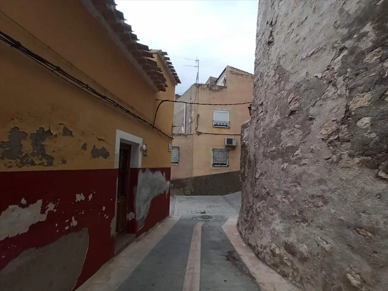 Casa adosada en venda a Carmen, Mula
