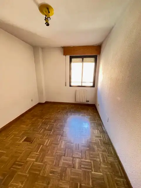 Dormitori de Pis en venda en Valladolid amb Calefacció, Jardí privat i Parquet