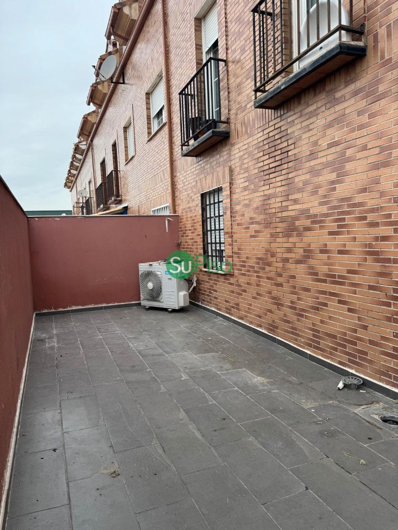 Exterior view of Flat for sale in Yeles  with Heating