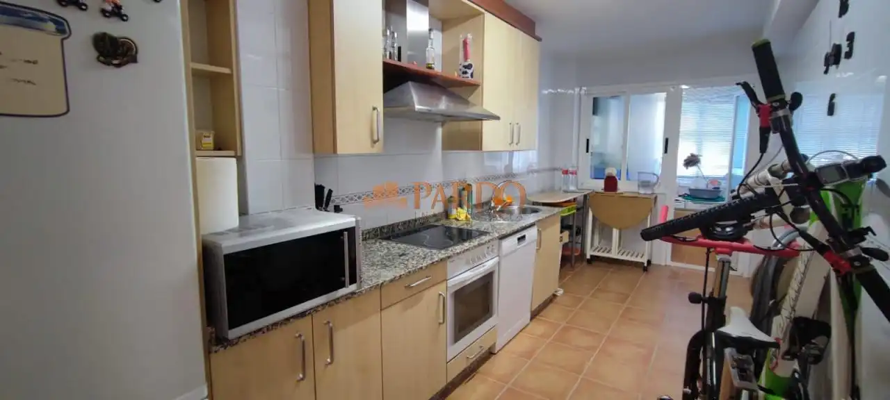 Cuina de Pis en venda en Ares amb Calefacció, Terrassa i Traster