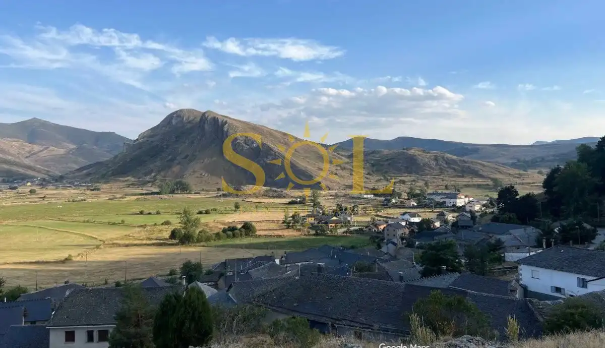 Vista exterior de Casa o chalet en venta en Cabrillanes con Calefacción y Jardín privado