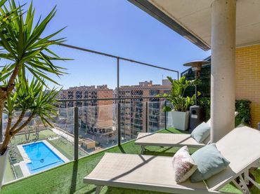 Àtic amb piscina en venda a Avenida Maestro jose Garberí
