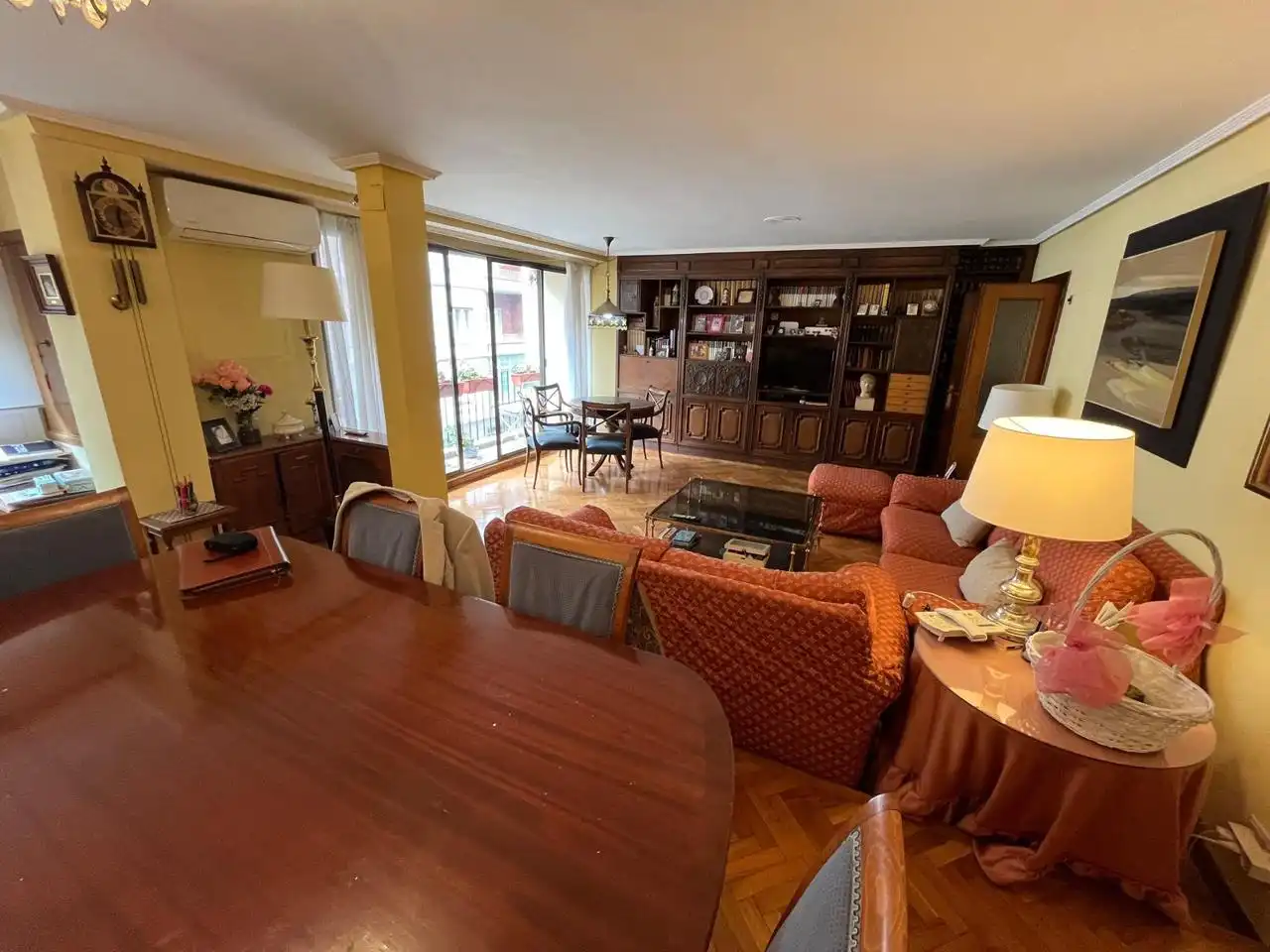 Sala d'estar de Pis en venda en Zaragoza amb Calefacció, Parquet i Terrassa