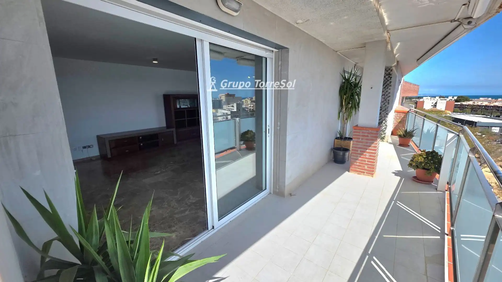 Terraza de Ático de alquiler en Torredembarra con Aire acondicionado, Calefacción y Terraza