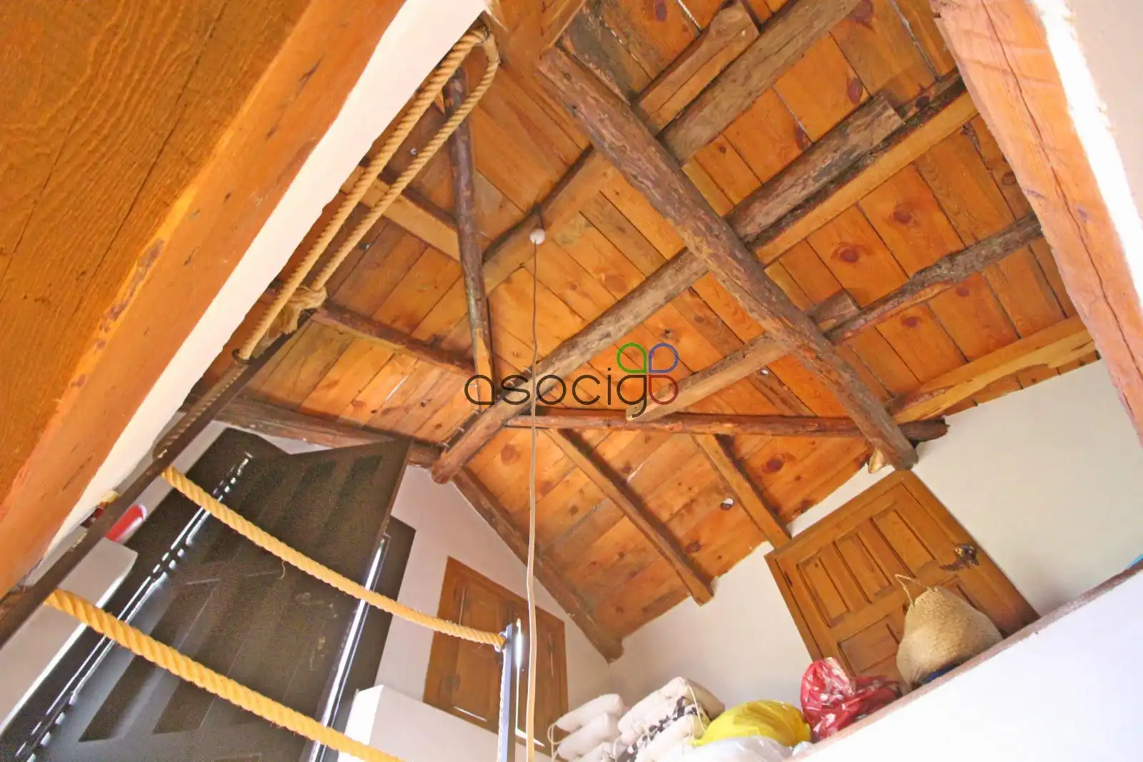 Habitación de Casa o chalet en venta en Cañizar con Calefacción, Piscina y Amueblado