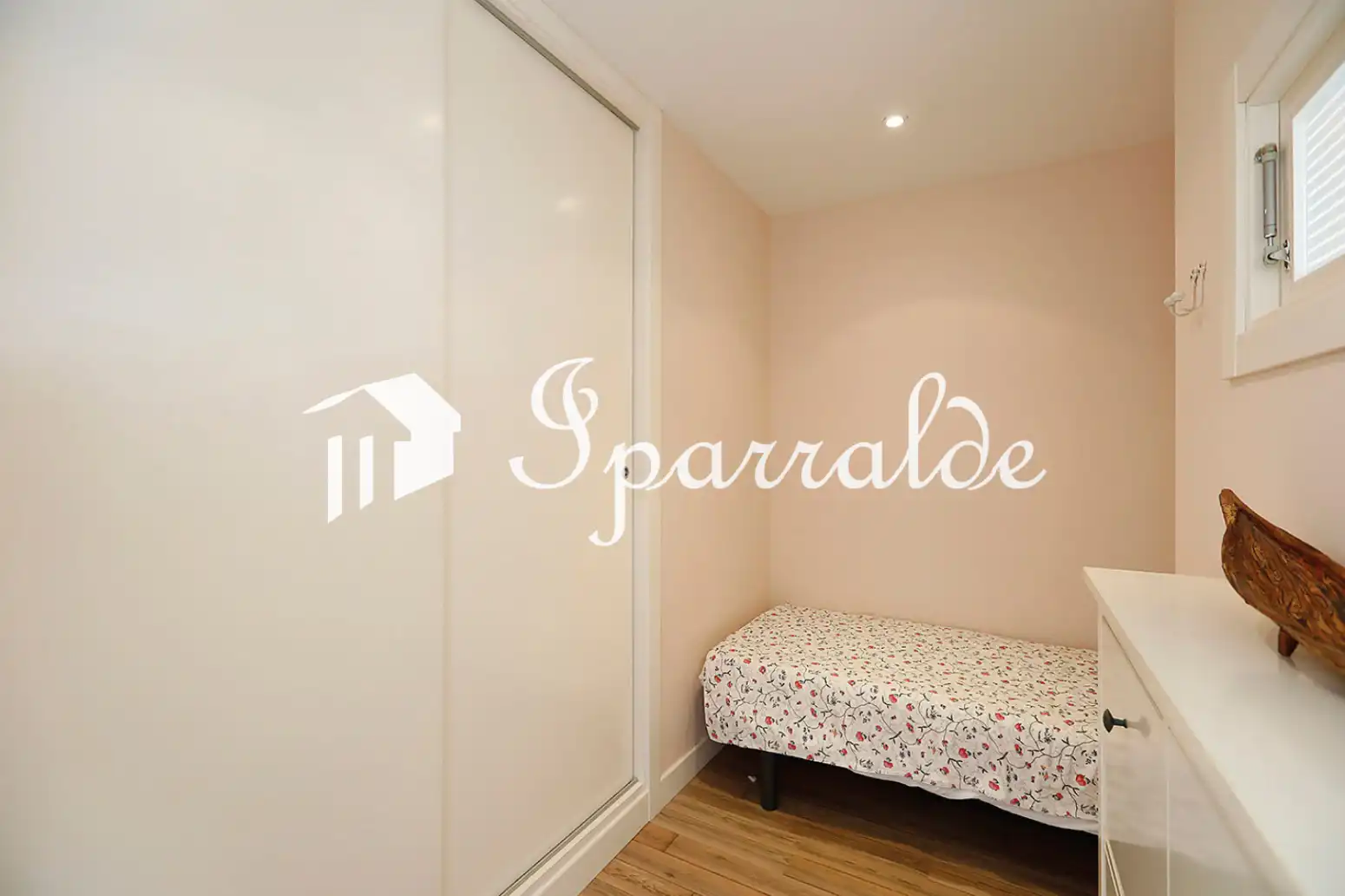 Habitación de Piso en venta en Biriatou con Calefacción, Parquet y Amueblado