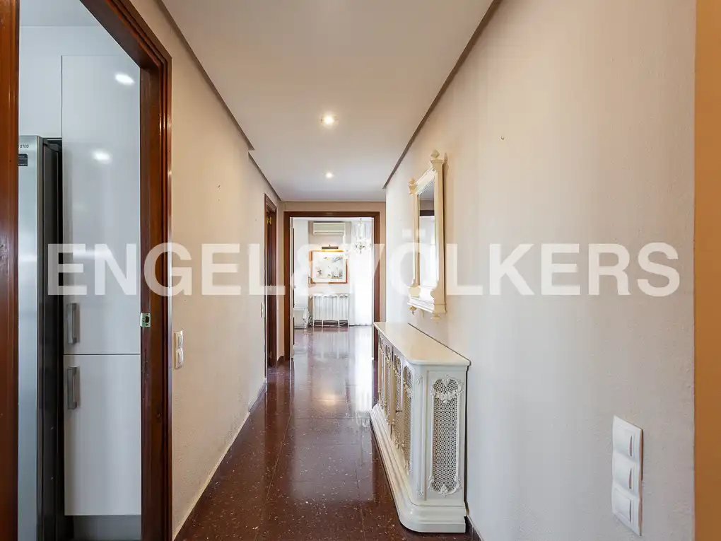 Flat for rent in Valencia  with Air Conditioner, Heating and Terrace