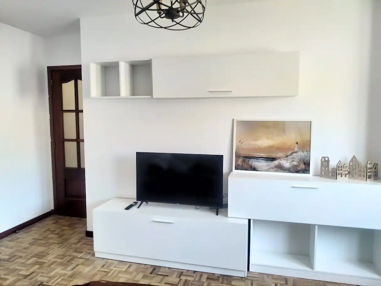 Living room of Flat for rent in Betanzos  with Heating, Parquet flooring and Furnished