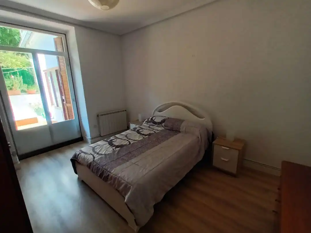 Habitación de Piso de alquiler en Donostia - San Sebastián  con Calefacción, Terraza y Balcón