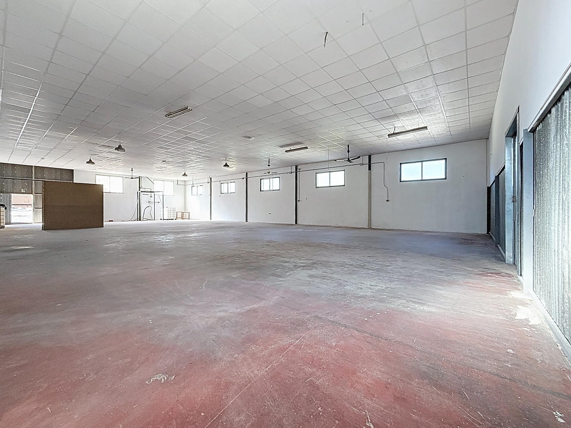 Nau industrial de lloguer en Onil