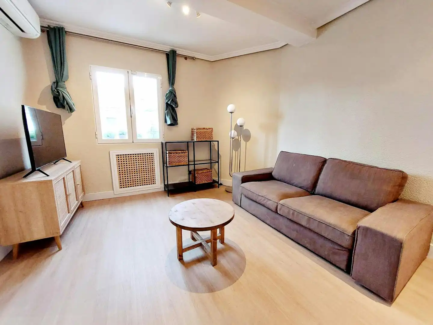 Flat to rent in N/A