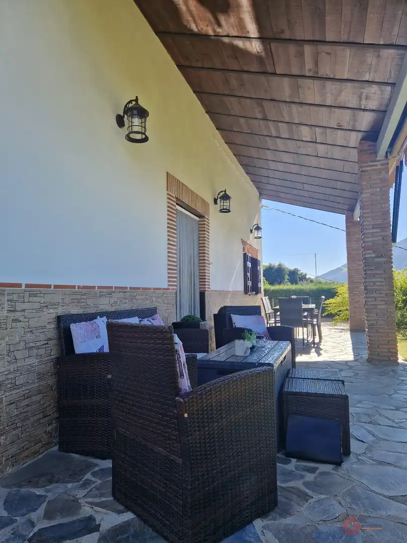 Casa rústica con piscina en venta en Los Guájares, imagen 3