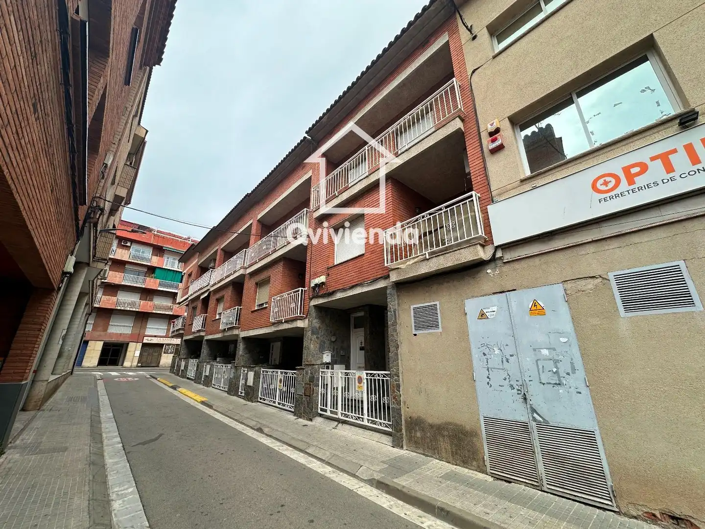 Vista exterior de Casa adosada en venta en Santa Perpètua de Mogoda con Trastero