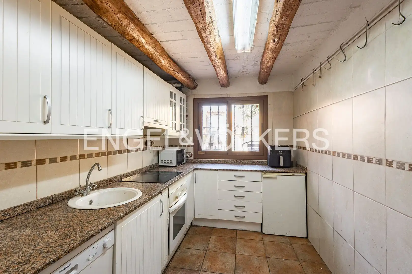 Adosado con piscina en venta en Sant Esteve Sesrovires, imagen 8