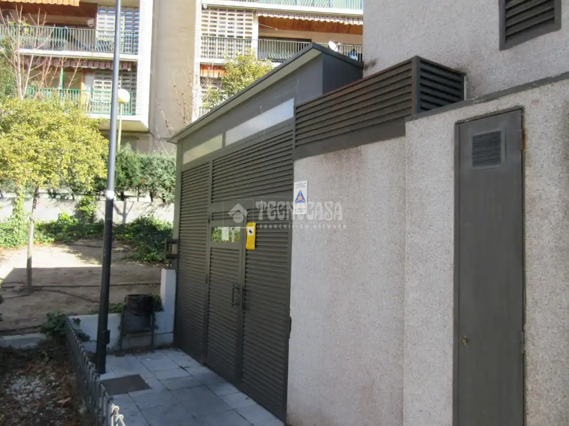 Exterior view of Garage for sale in Móstoles