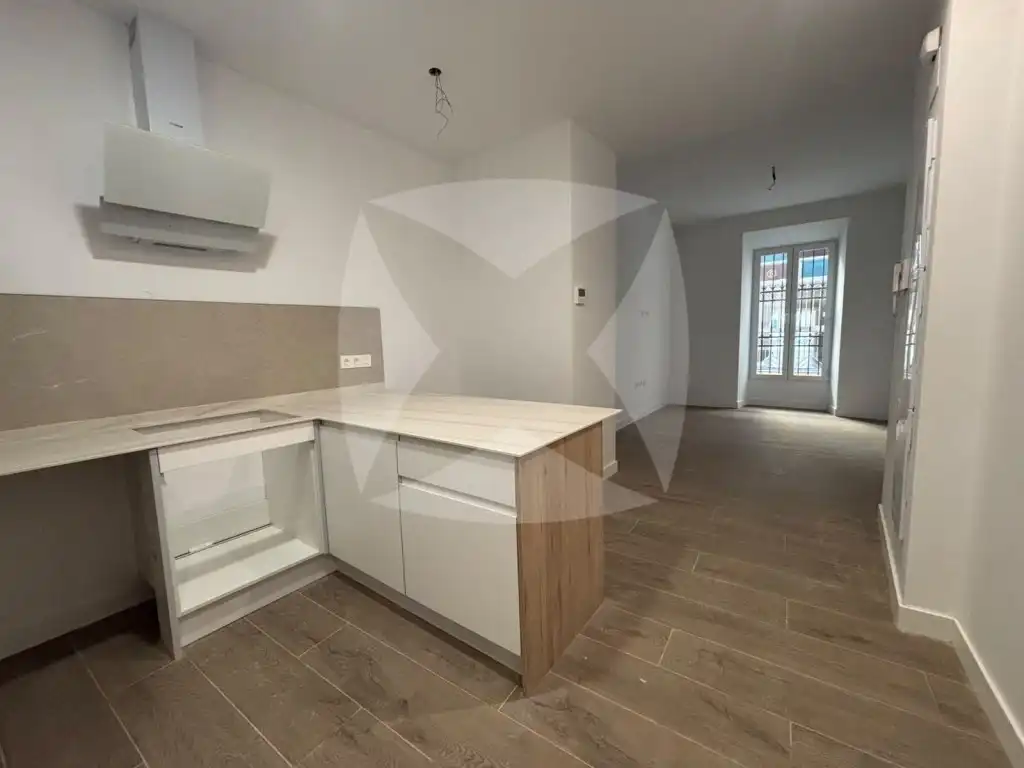Piso con ascensor en venta en Calle Suárez Somontes, imagen 7