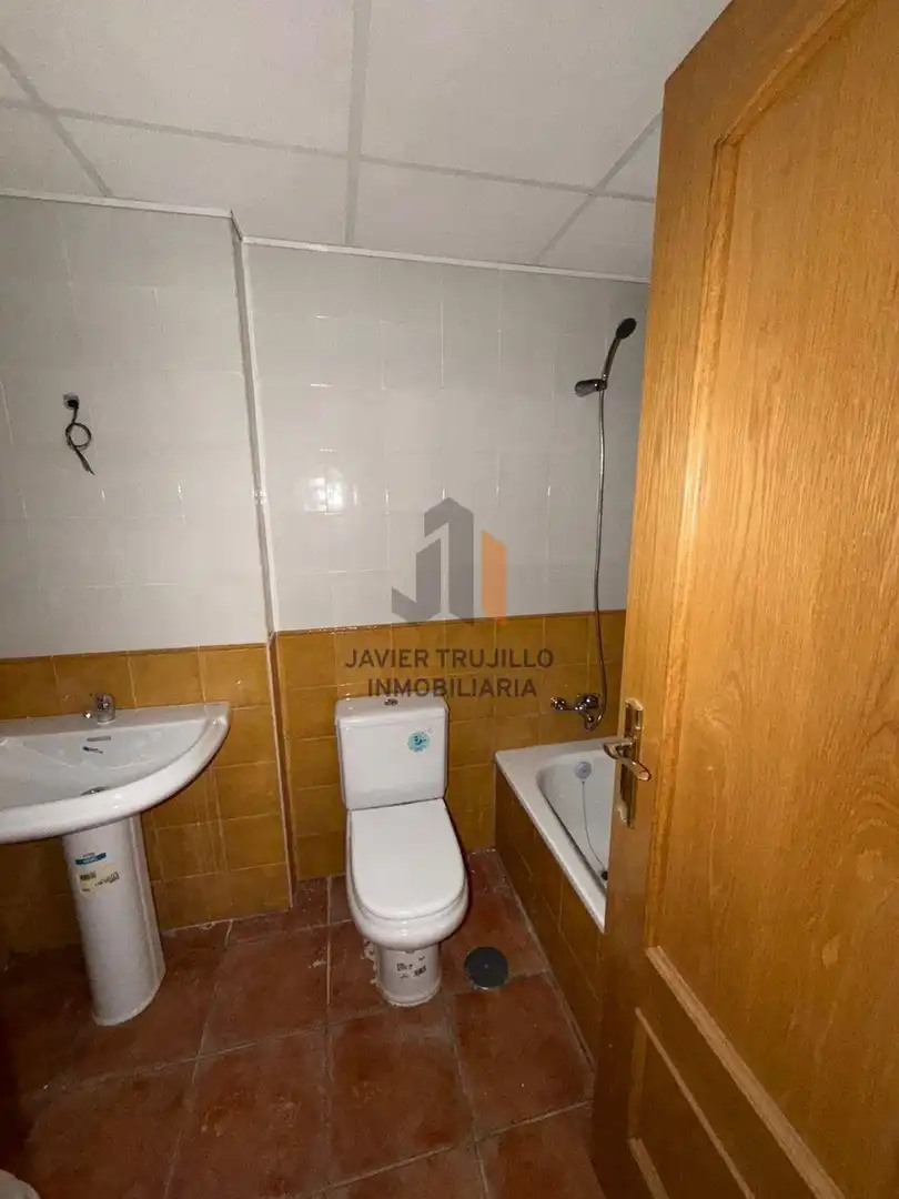 Badezimmer von Wohnung zum Verkauf in Alcaucín mit Klimaanlage, Heizung und Terrasse