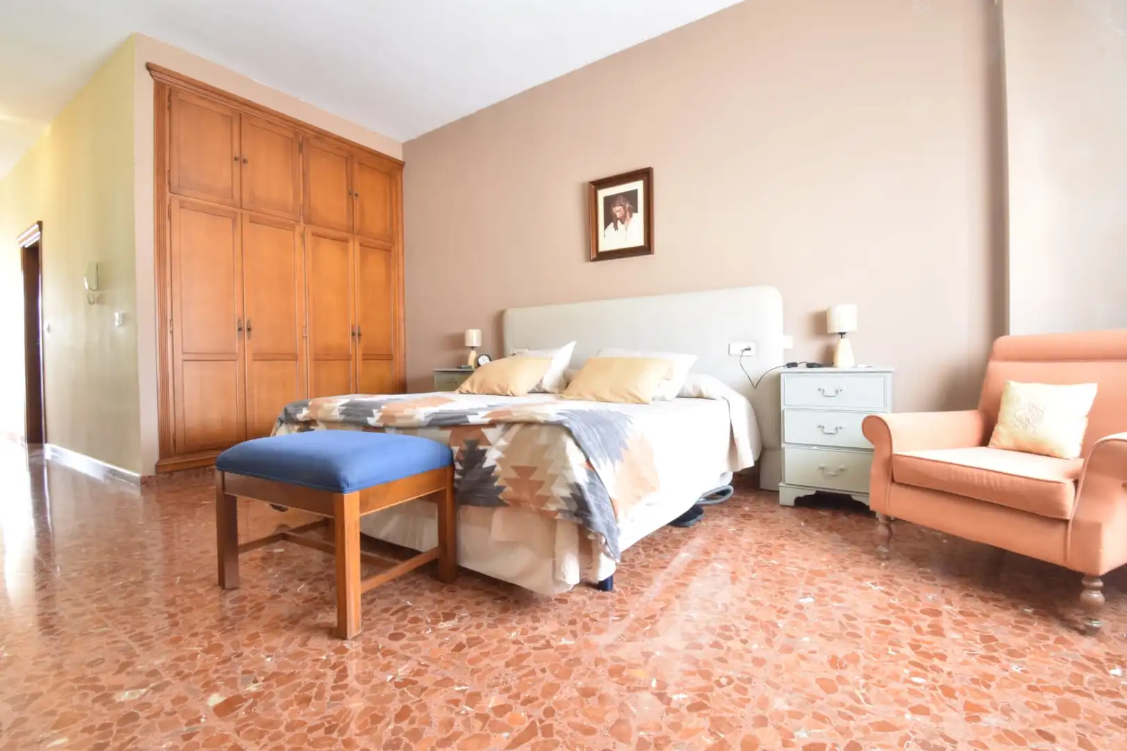 Dormitori de Casa adosada en venda en Alcalá de Guadaira amb Terrassa i Balcó