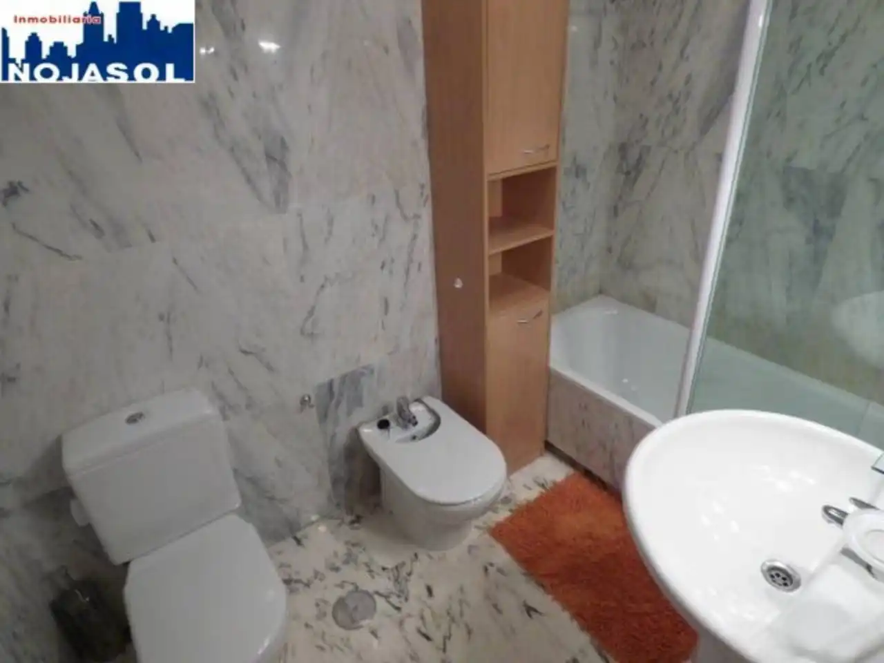Bany de Àtic de lloguer en Noja amb Calefacció, Terrassa i Moblat