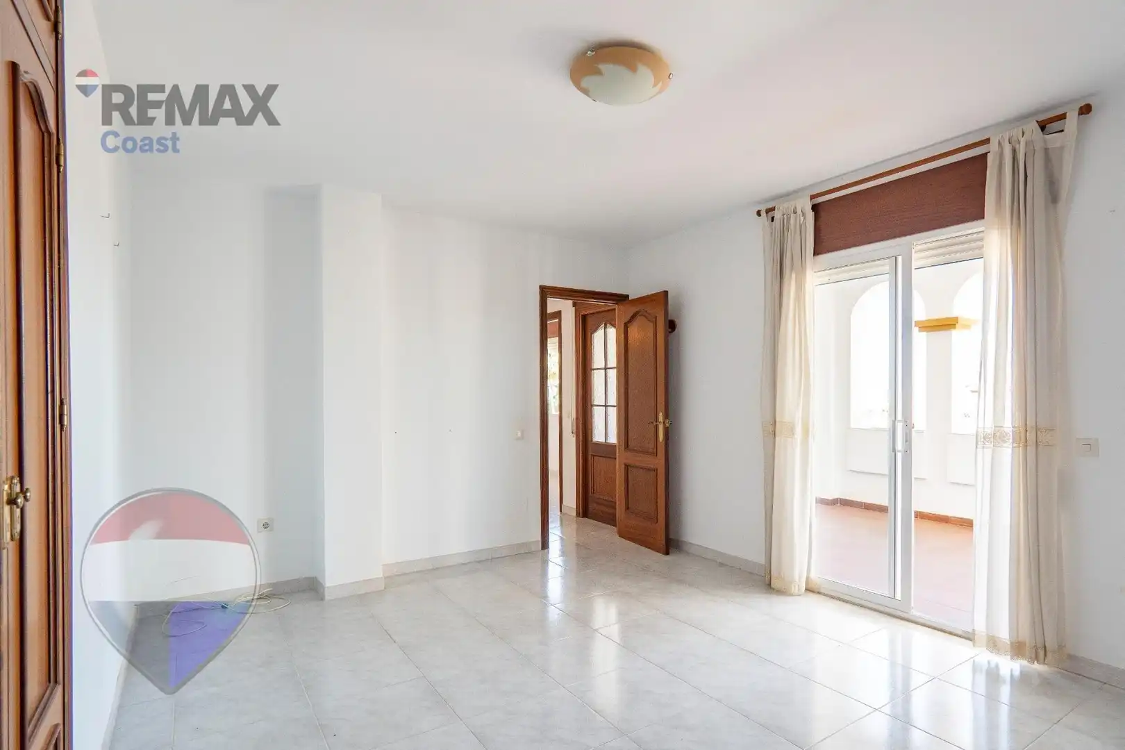 Dormitori de Casa o xalet en venda en Alhaurín de la Torre amb Piscina comunitària