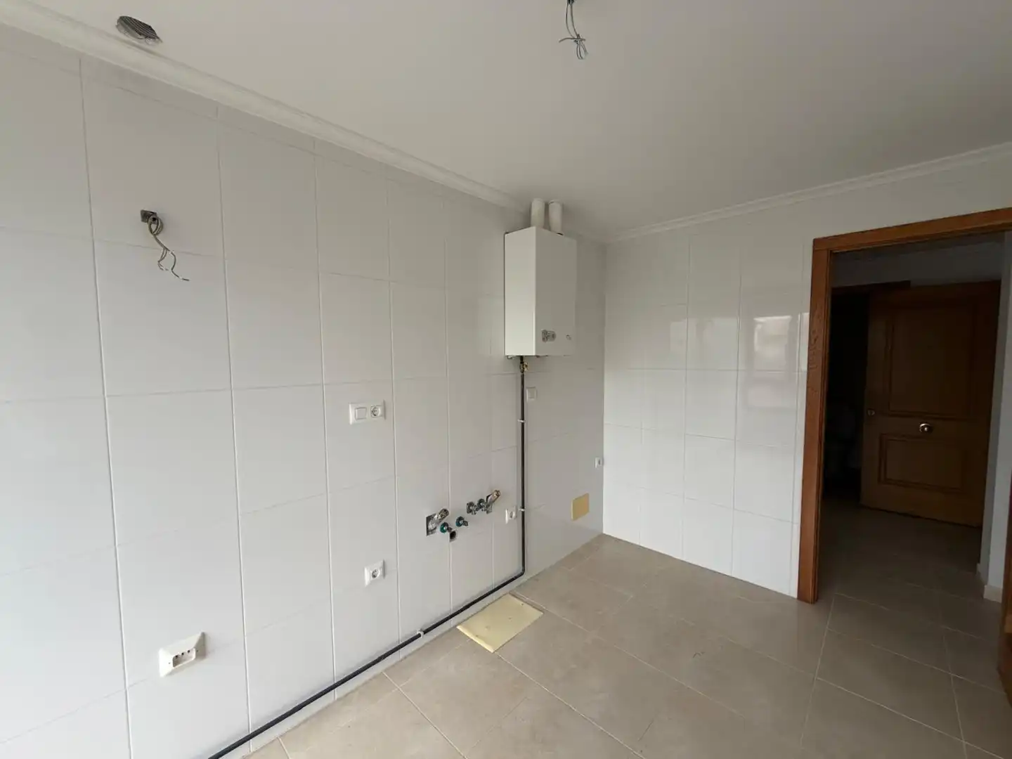 Piso en venta en Meruelo con Calefacción, Terraza y Piscina comunitaria