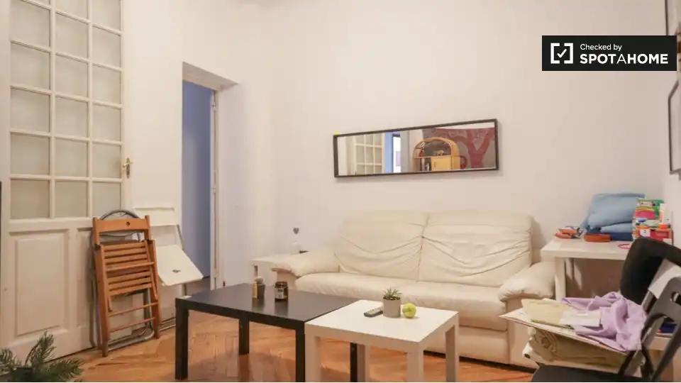 Sala d'estar de Pis per a compartir en Madrid amb Aire condicionat, Calefacció i Moblat