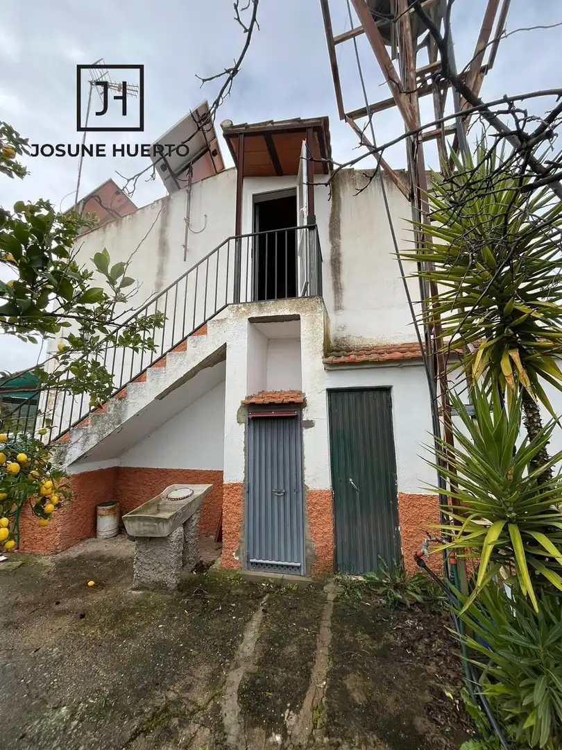 Vista exterior de Finca rústica en venta en Quintana de la Serena con Calefacción y Jardín privado