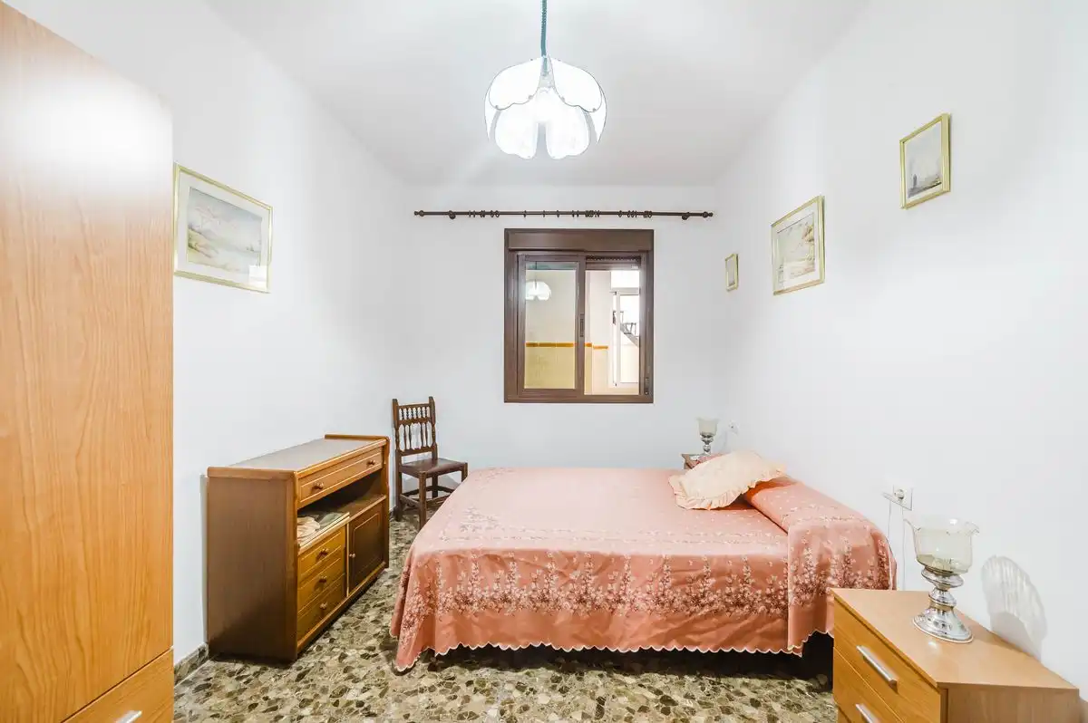 Dormitori de Casa adosada en venda en Nerja amb Calefacció, Terrassa i Balcó