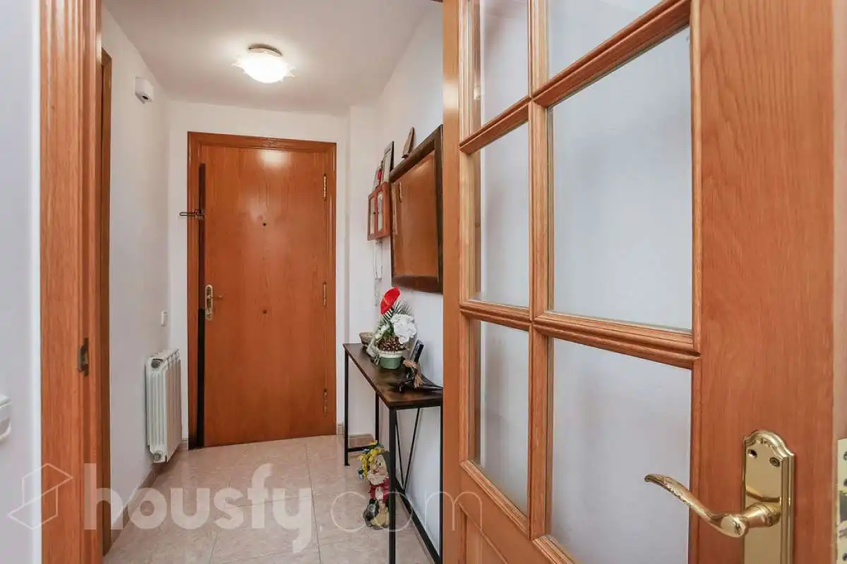 Wohnung zum Verkauf in Tordera mit Klimaanlage, Heizung und Terrasse