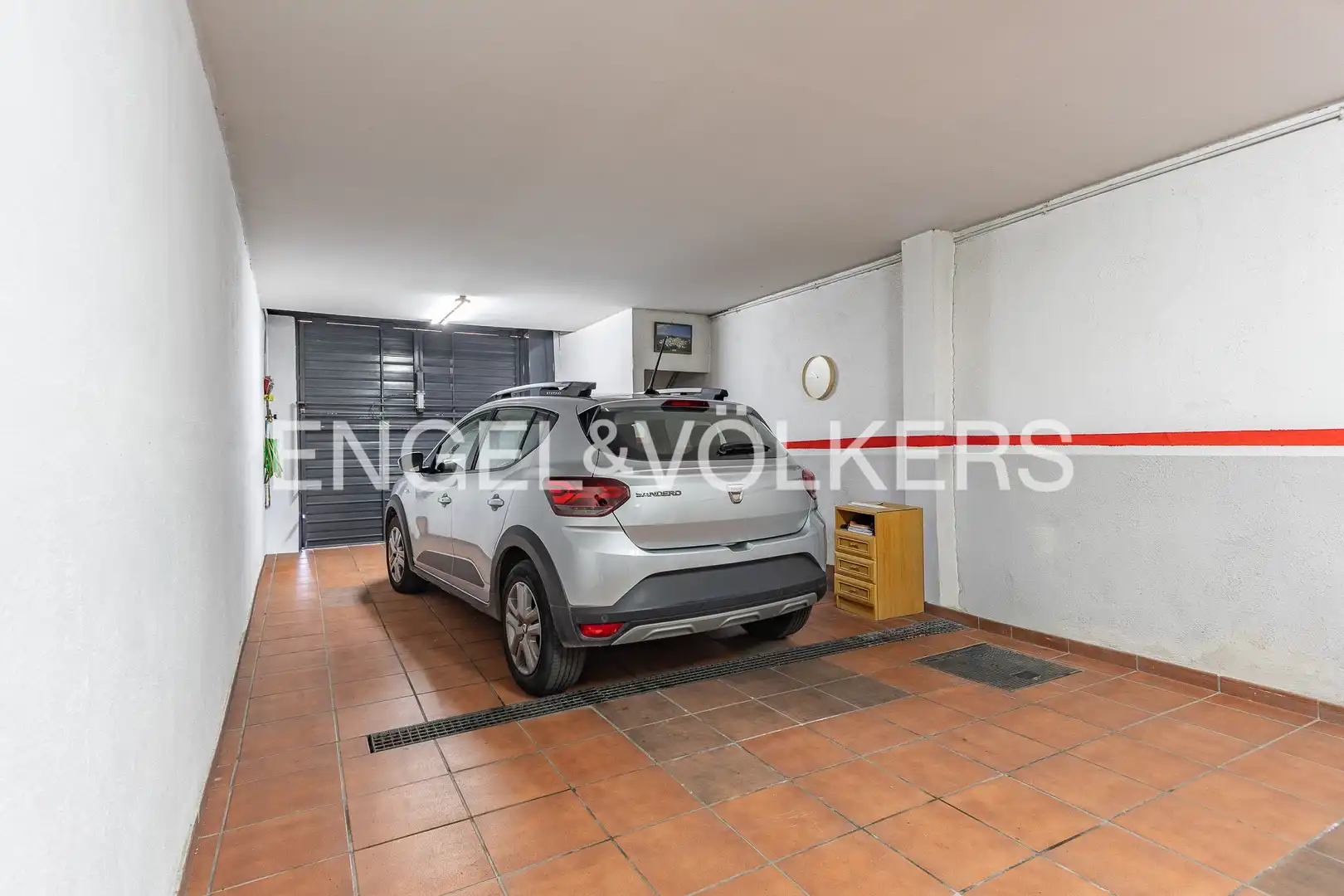 Parking de Casa o chalet en venta en Terrassa con Aire acondicionado, Calefacción y Jardín privado