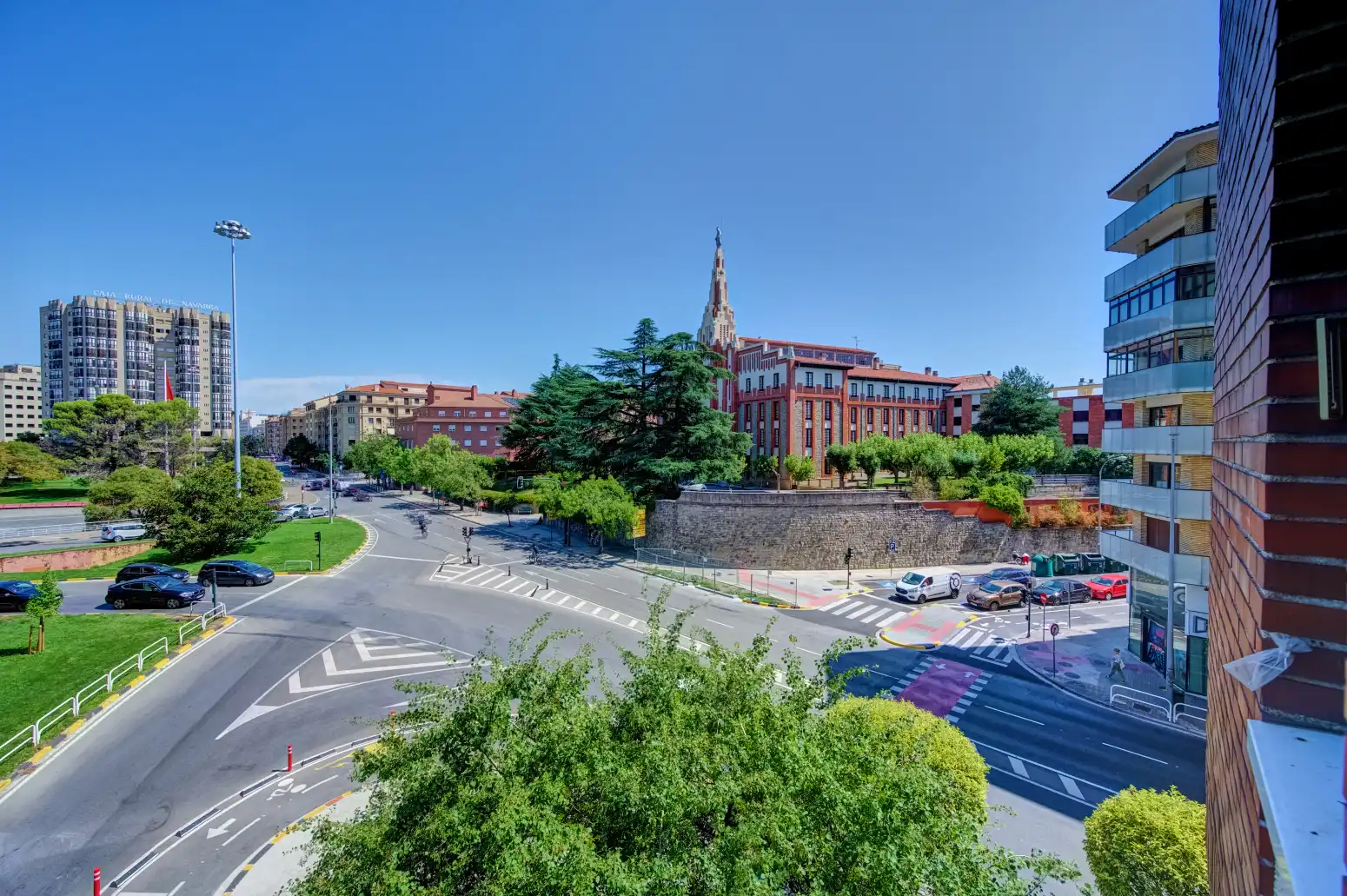Vista exterior de Pis en venda en  Pamplona / Iruña amb Calefacció, Parquet i Moblat