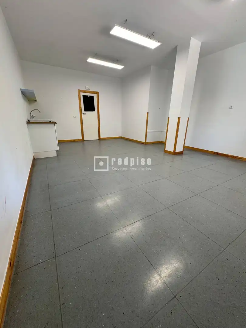 Business premises to rent in del Marqués de la Valdavia, imagen 10