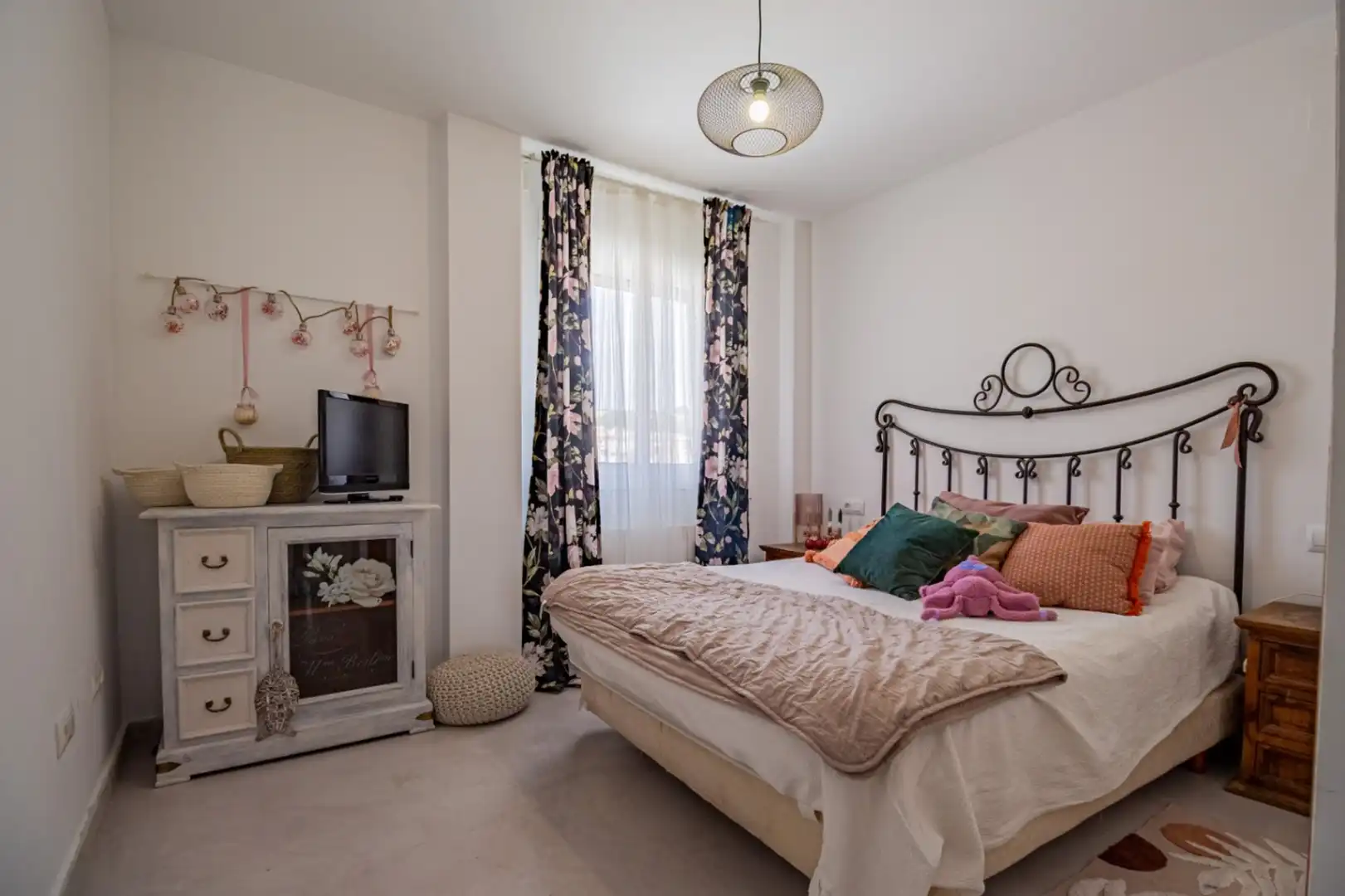 Habitación de Casa o chalet de alquiler en L'Alfàs del Pi con Aire acondicionado, Calefacción y Jardín privado
