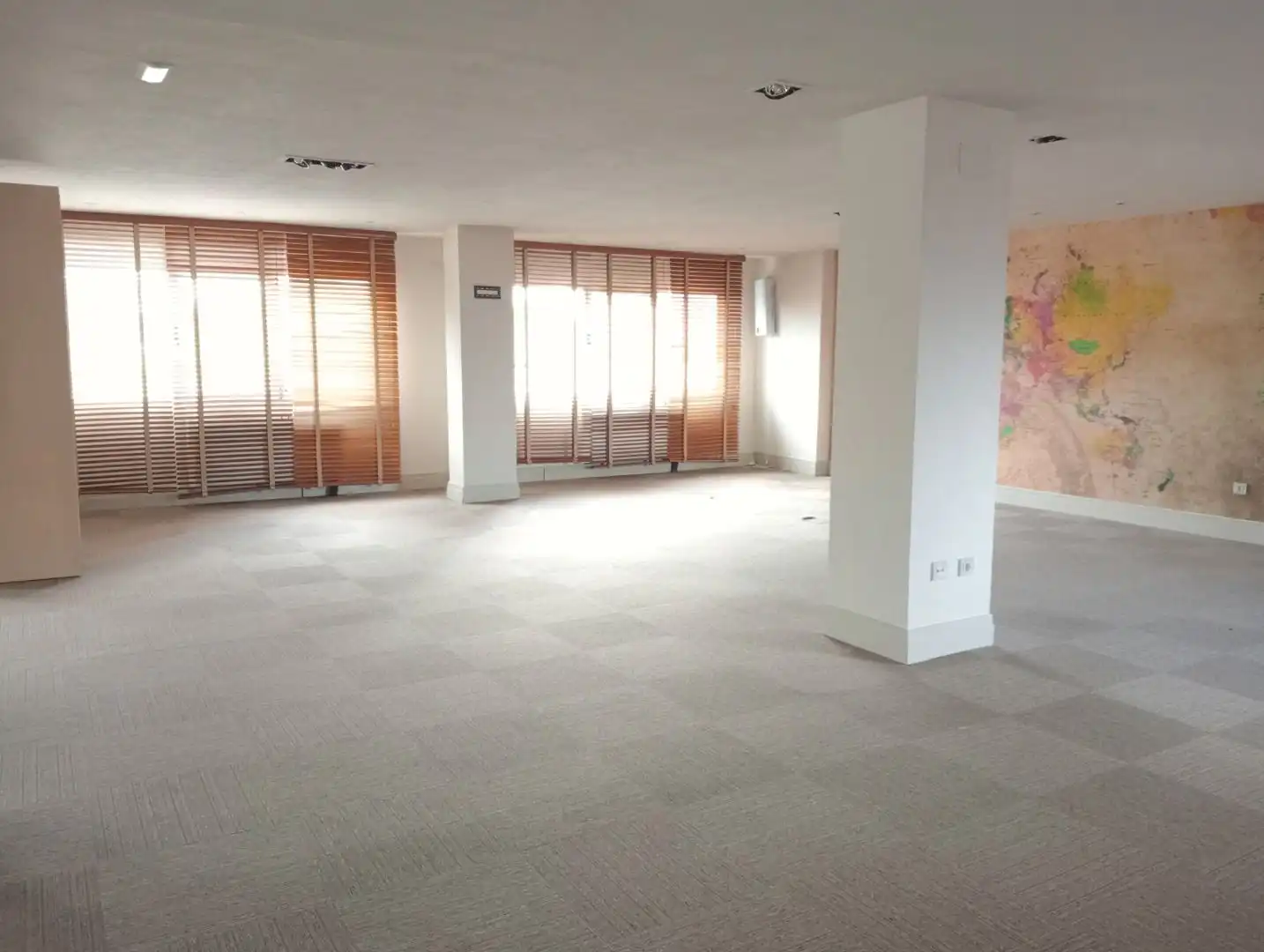 Oficina en venda en Burgos