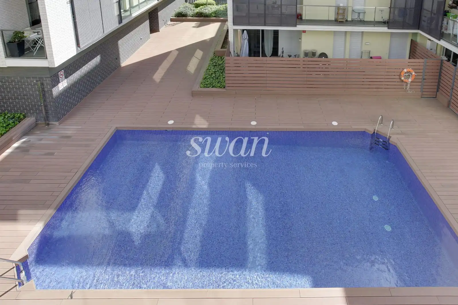 Swimming pool of Flat for sale in Sant Cugat del Vallès  with Air Conditioner, Heating and Terrace