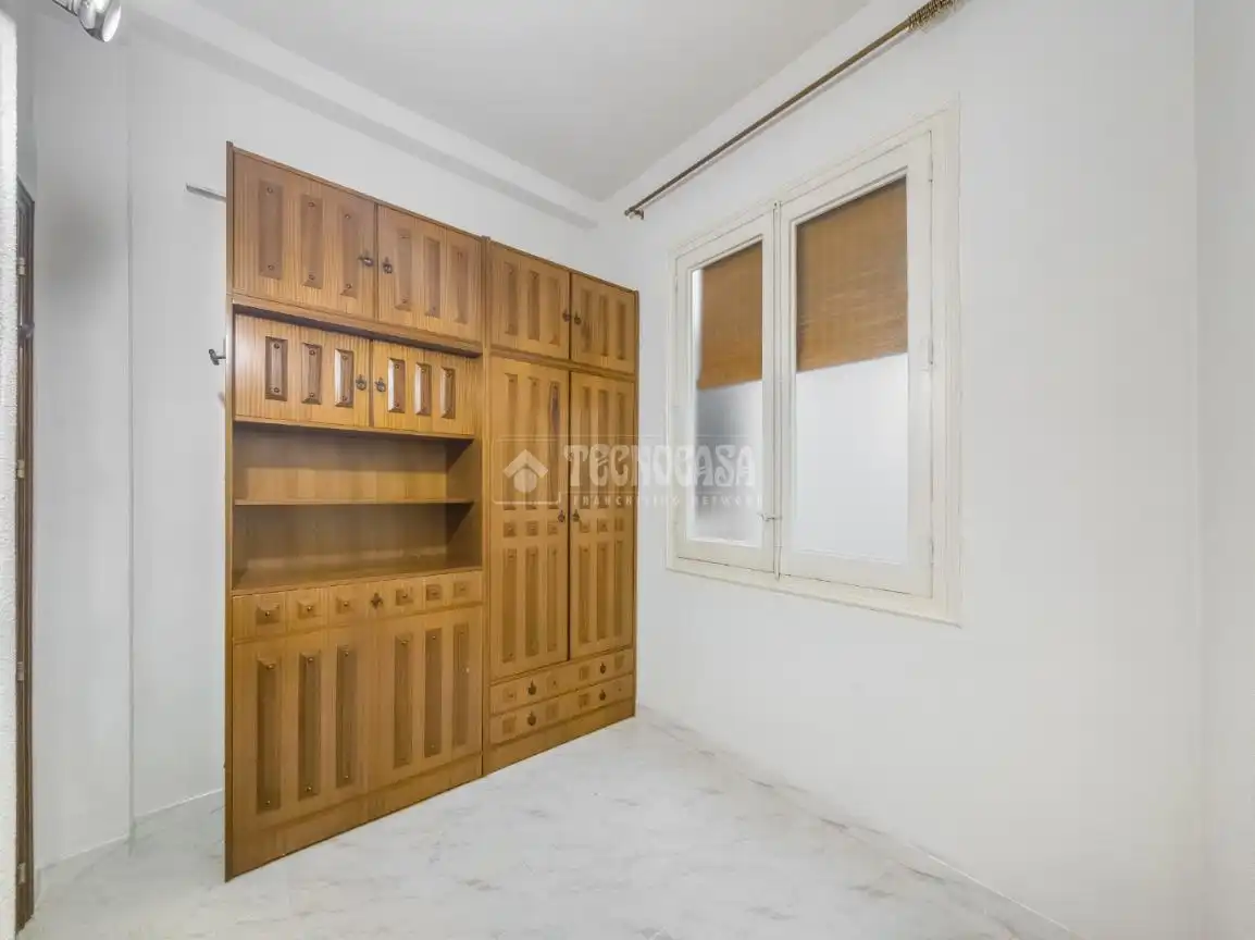 Habitación de Piso en venta en Madrid con Aire acondicionado